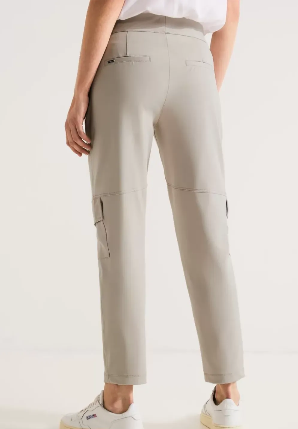 Stretch Loose Fit Hose