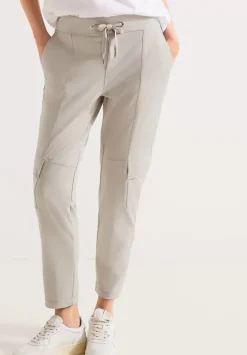 Stretch Loose Fit Hose