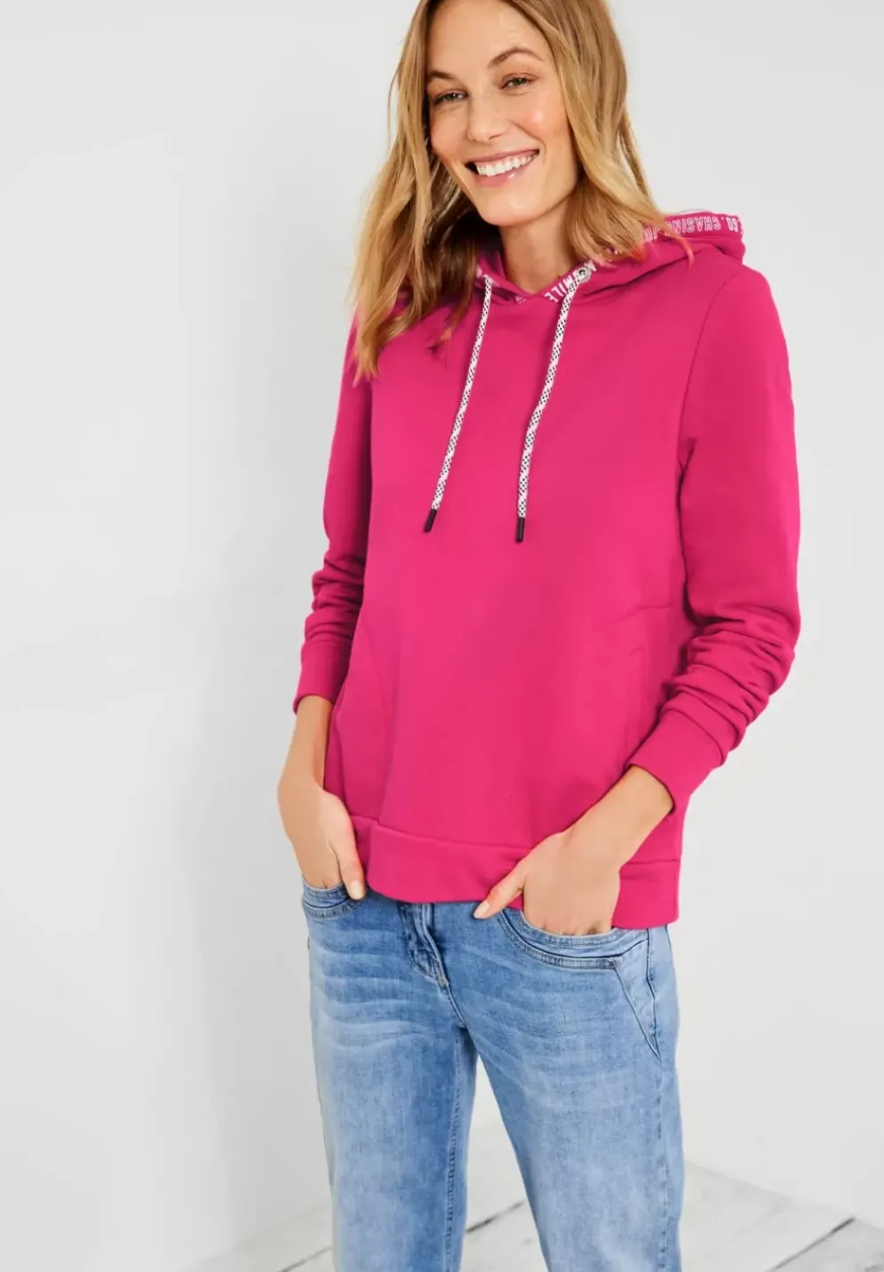 Sweatshirt Mit Kapuze