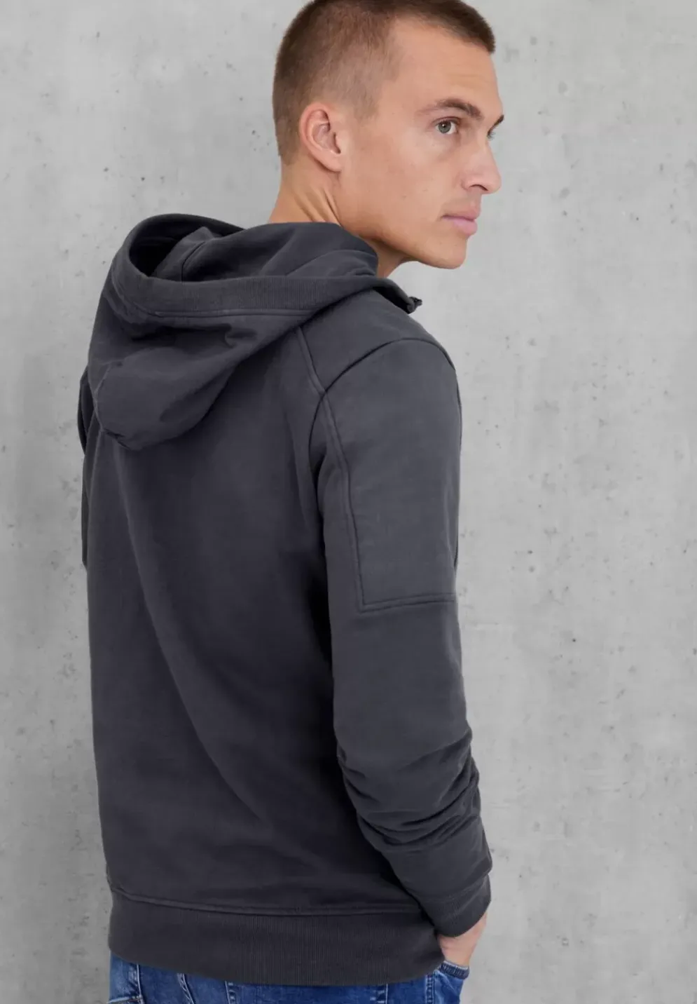 Sweatshirtjacke Mit Kapuze