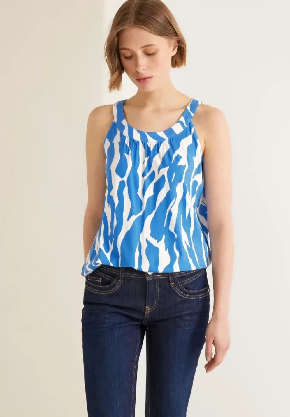 Top Mit Blauem Zebraprint
