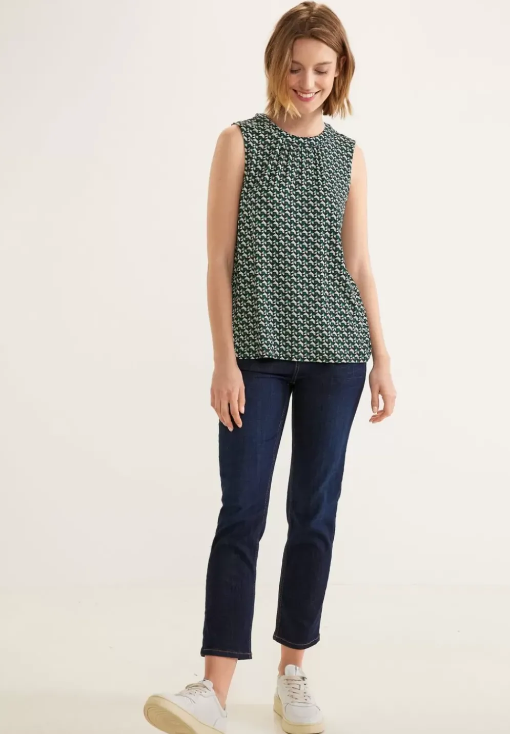 Top Mit Minimalmuster