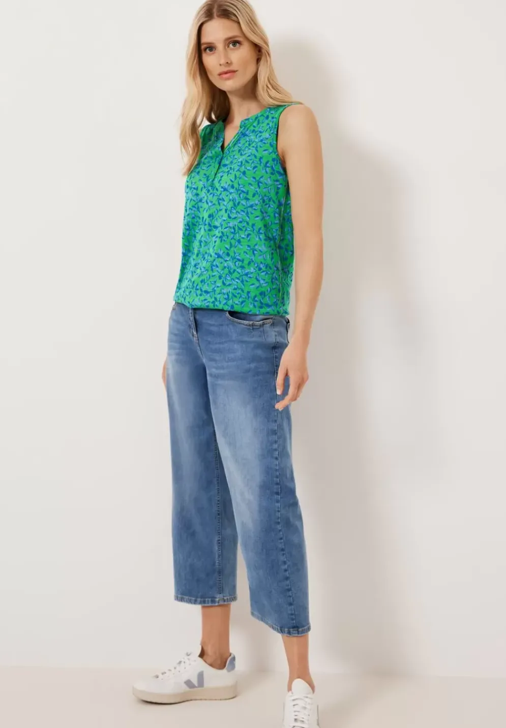 Top Mit Minimalmuster