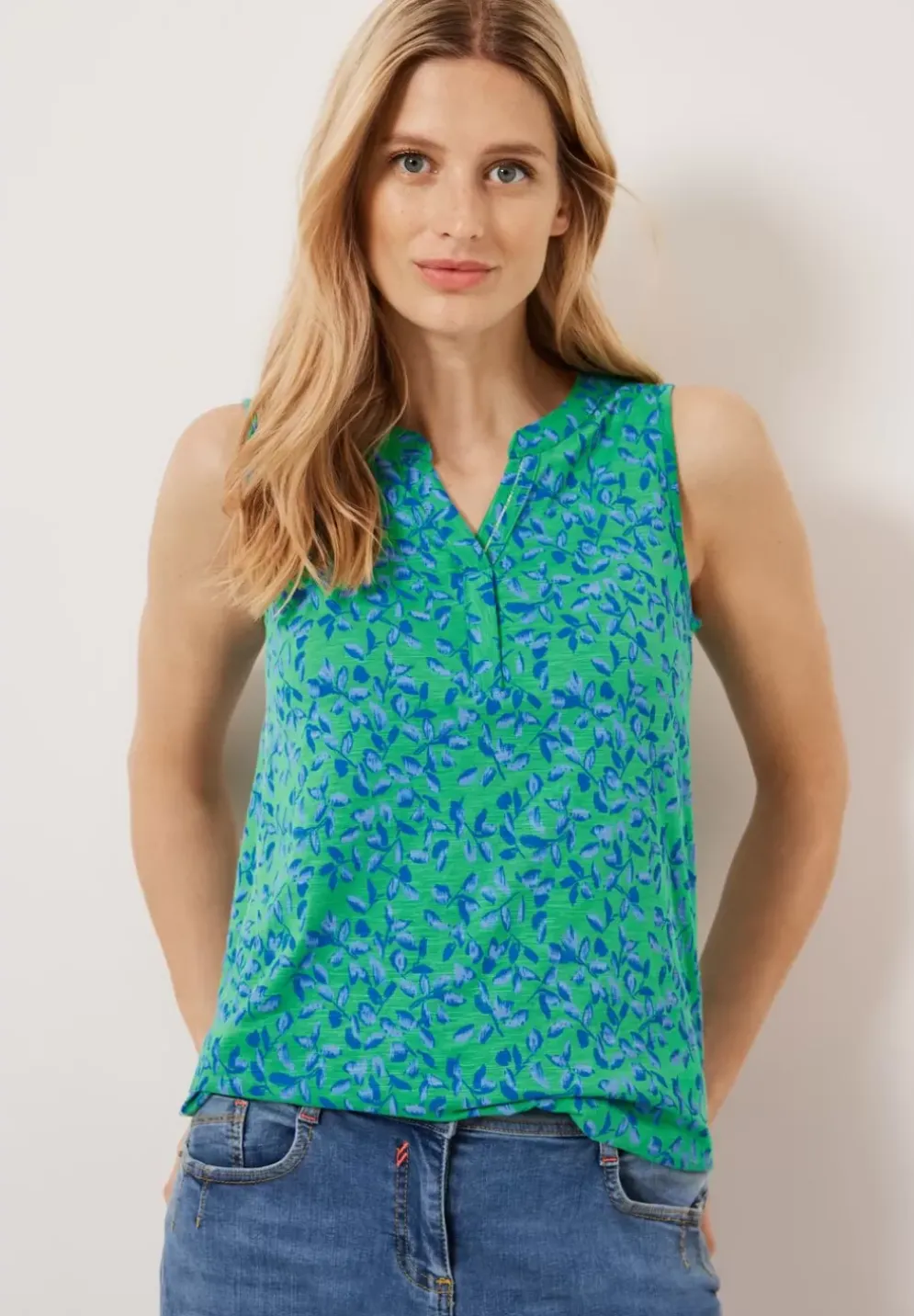 Top Mit Minimalmuster