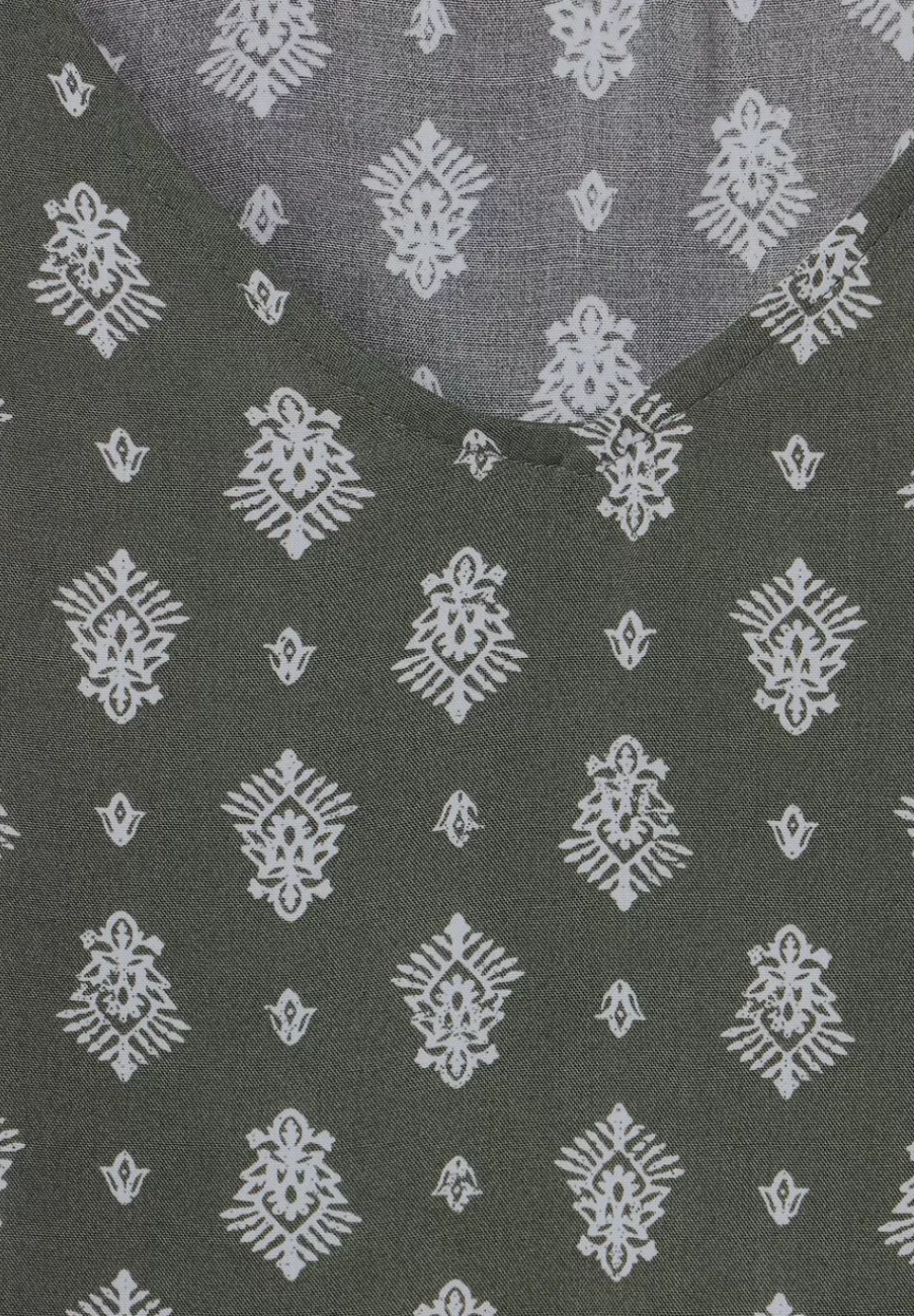 Top Mit Minimalprint