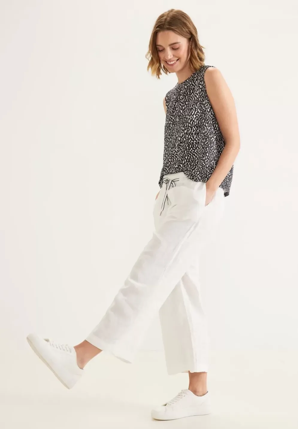 Top Mit Minimalprint