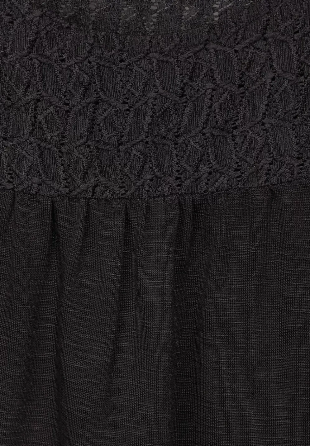 Top Mit Spitzendetail