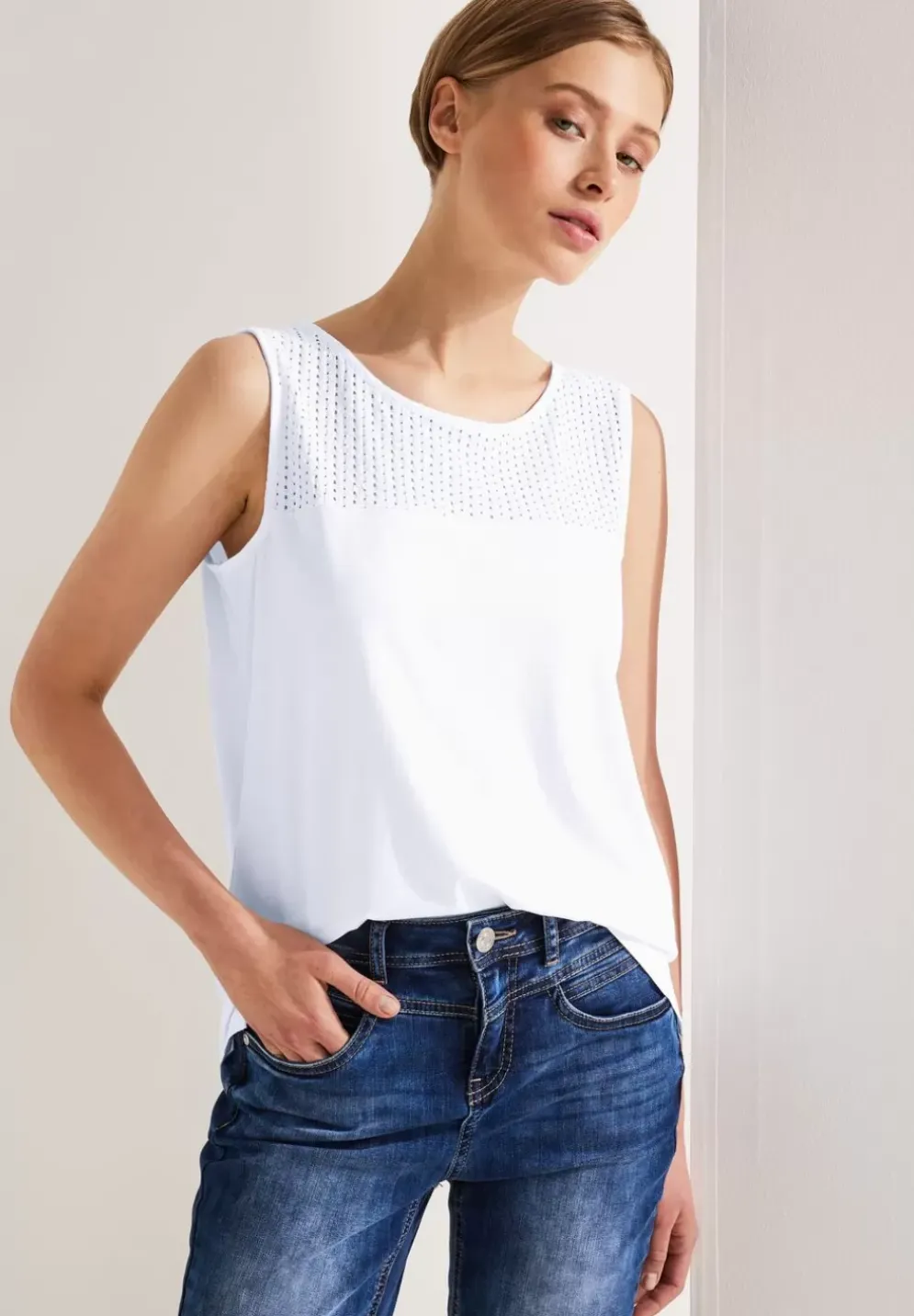 Top Mit Spitzendetail