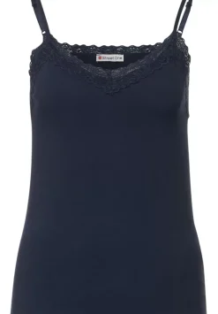 Top Mit Spitzendetail