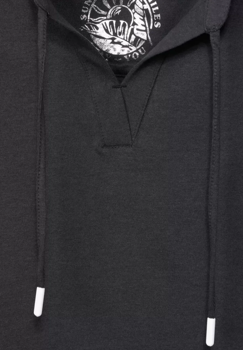 Top Mit Stickereidetail