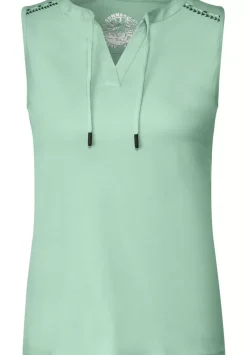 Top Mit Stickereidetail
