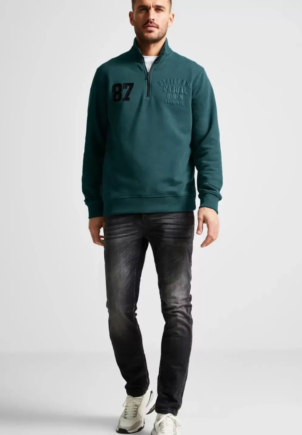 Troyer Sweatshirt