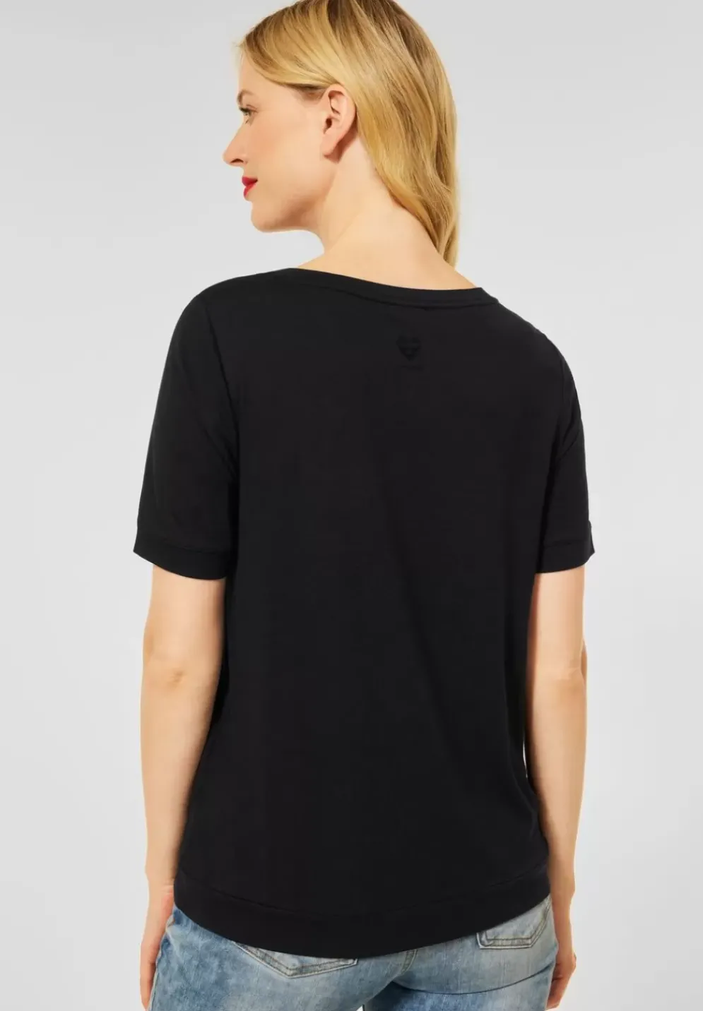 T-Shirt Im Materialmix