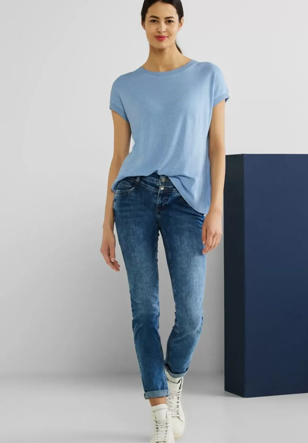 T-Shirt Im Schimmerlook