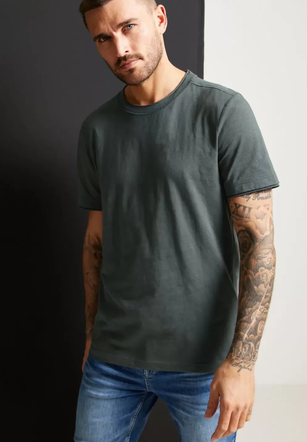 T-Shirt In Unifarbe
