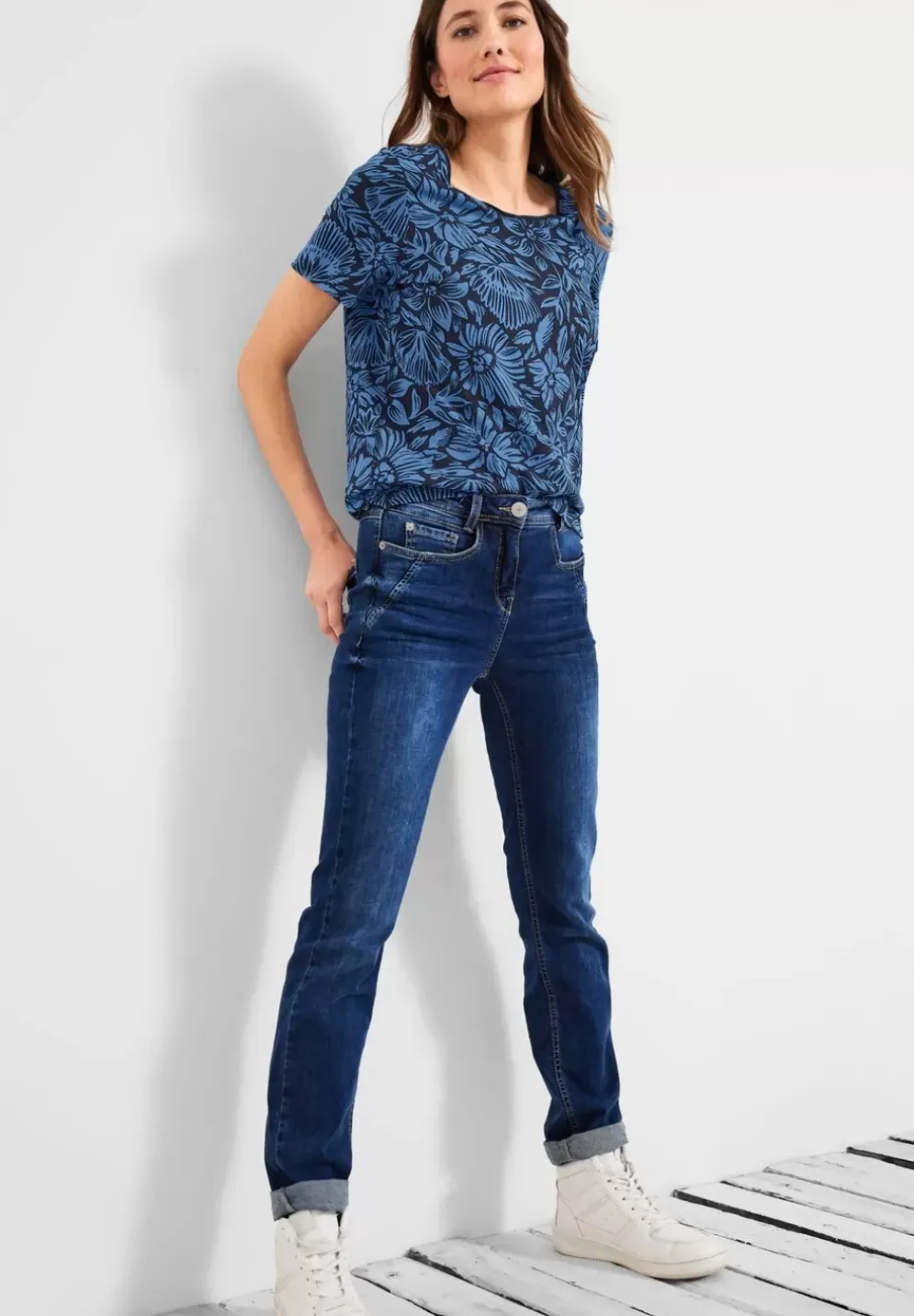 T-Shirt Mit Blumenmuster
