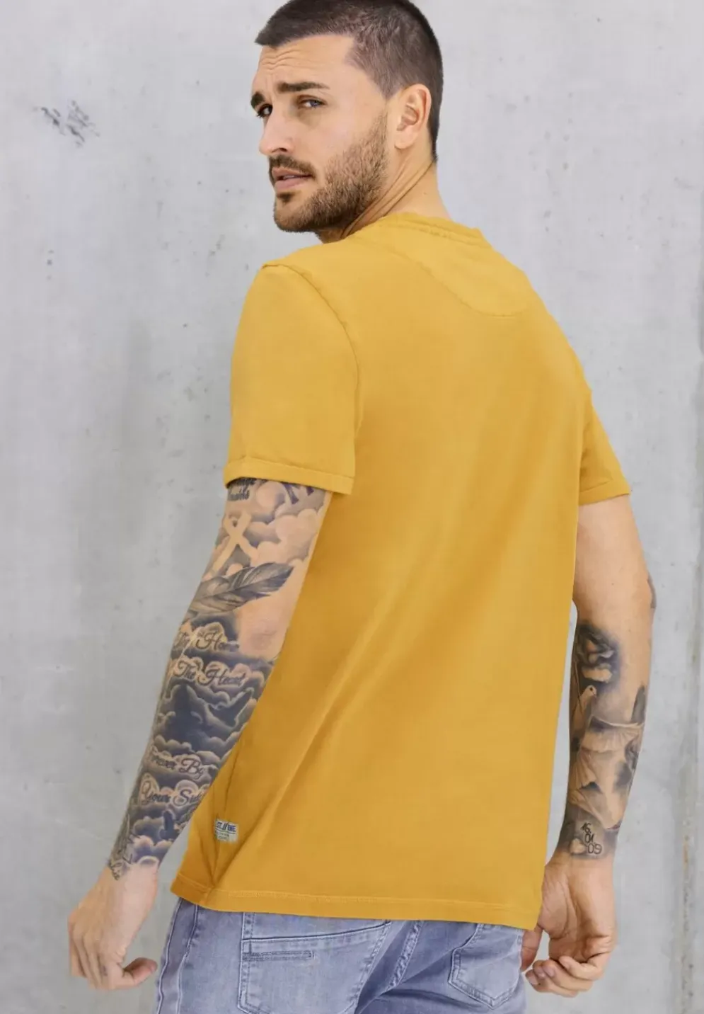 T-Shirt Mit Brusttasche
