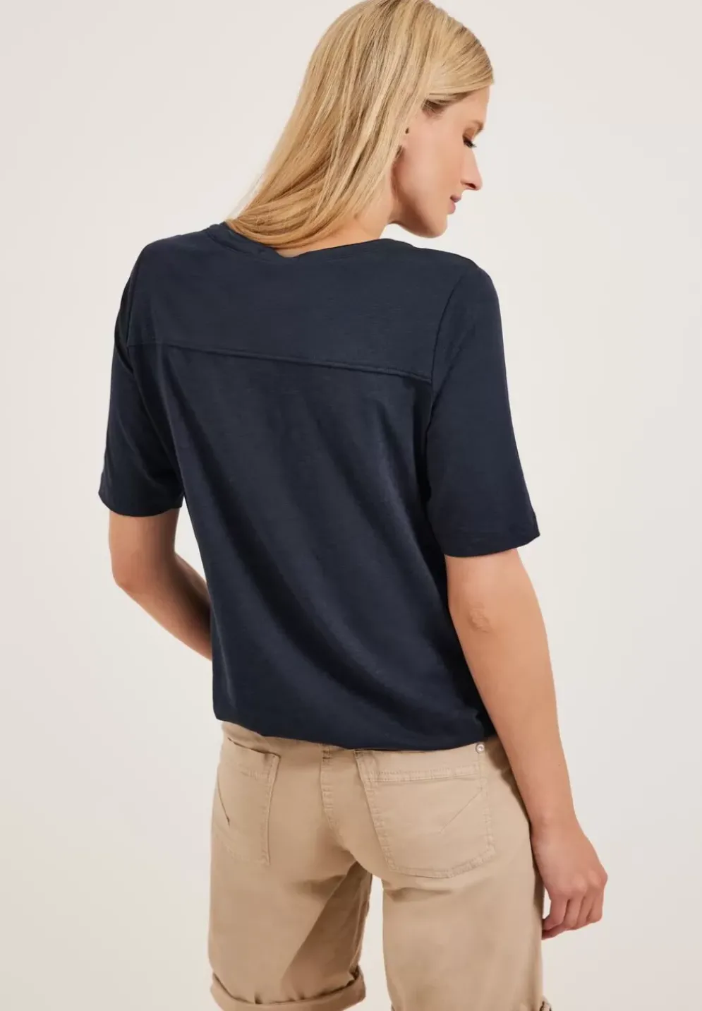 T-Shirt Mit Elastiksaum