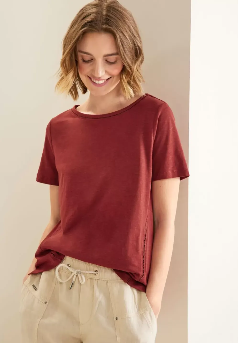 T-Shirt Mit Hakel Tapedetail