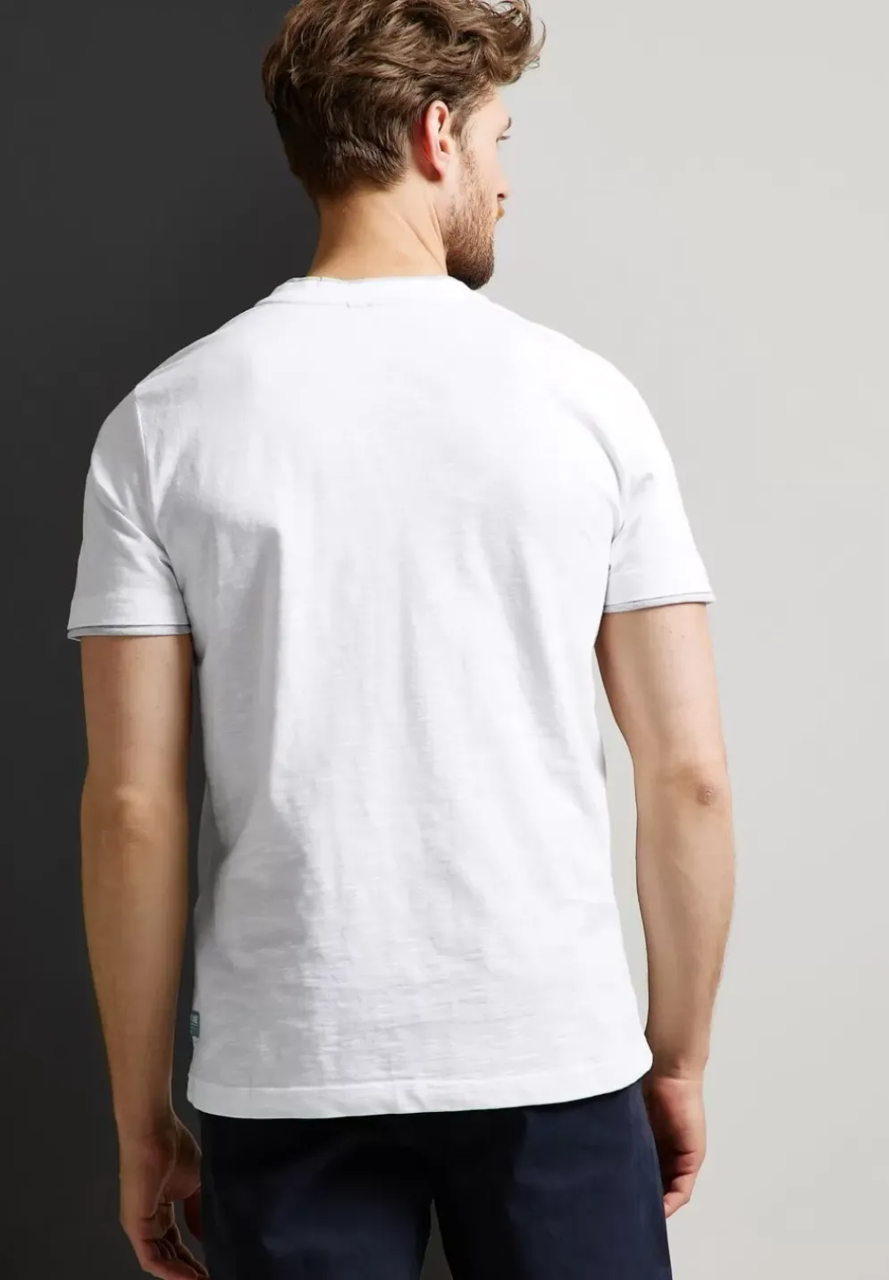 T-Shirt Mit Henleyausschnitt