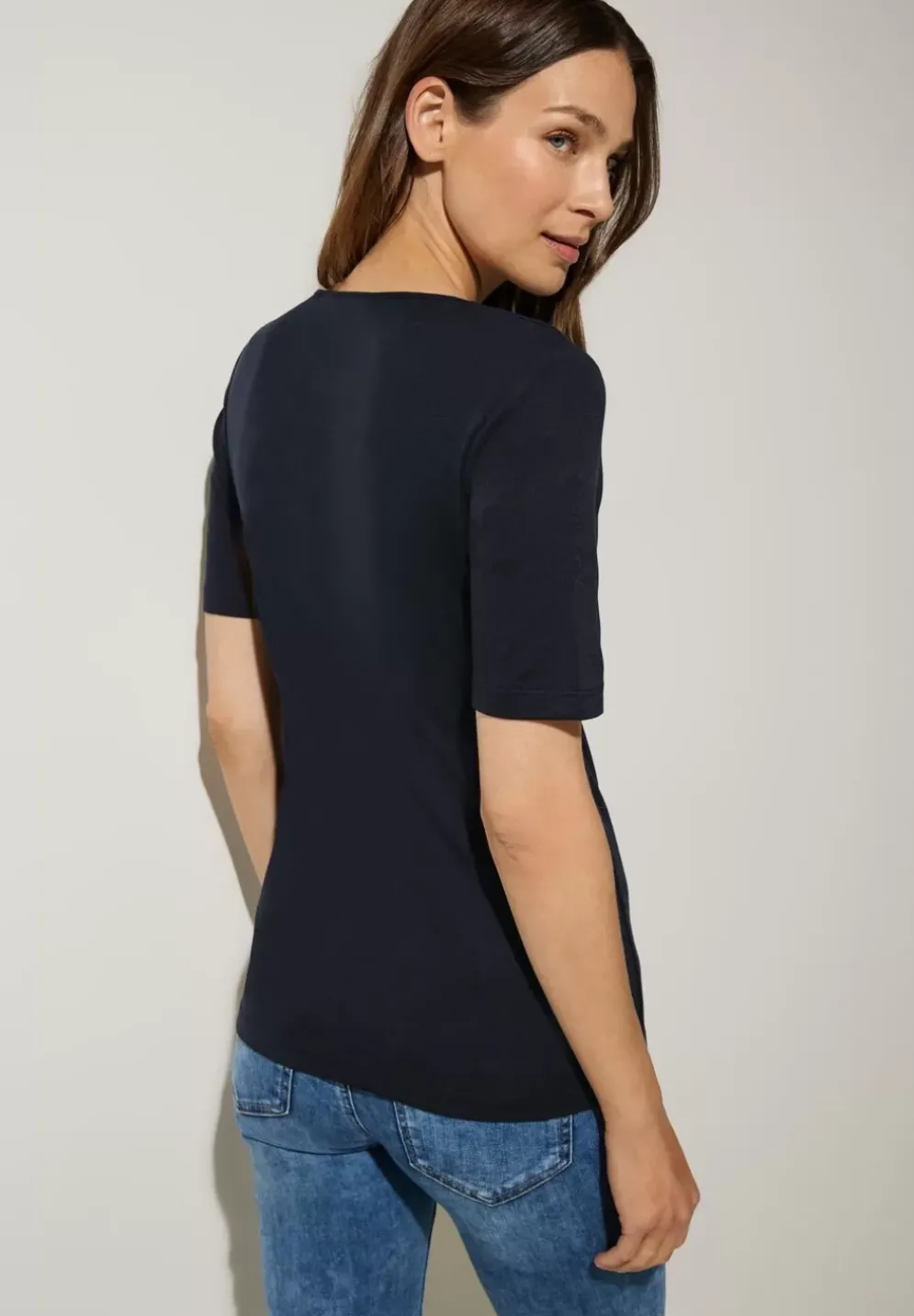 T-Shirt Mit Herz Ausschnitt