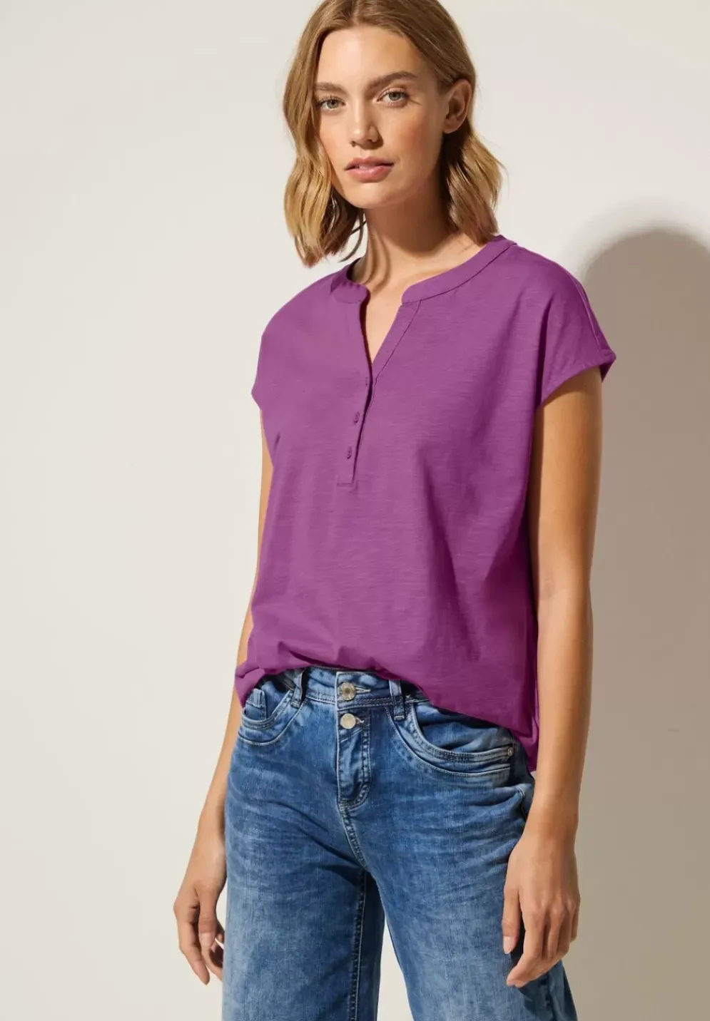 T-Shirt Mit Knopfleiste