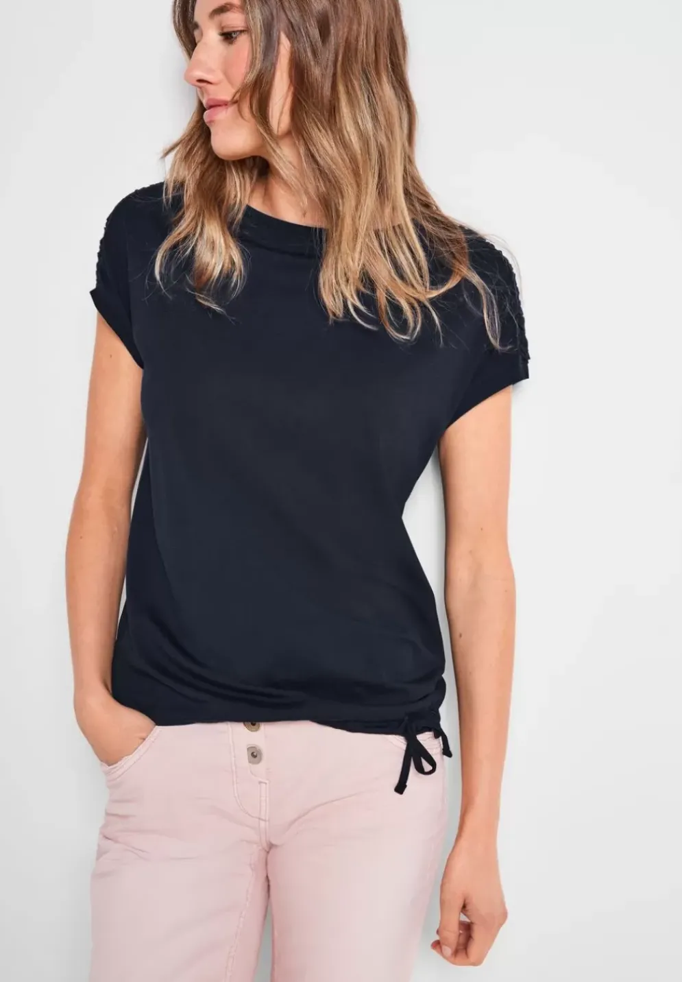 T-Shirt Mit Raffdetails