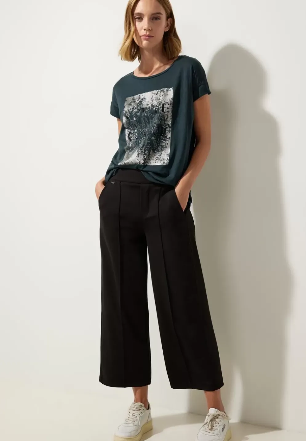 T-Shirt Mit Schimmerwording