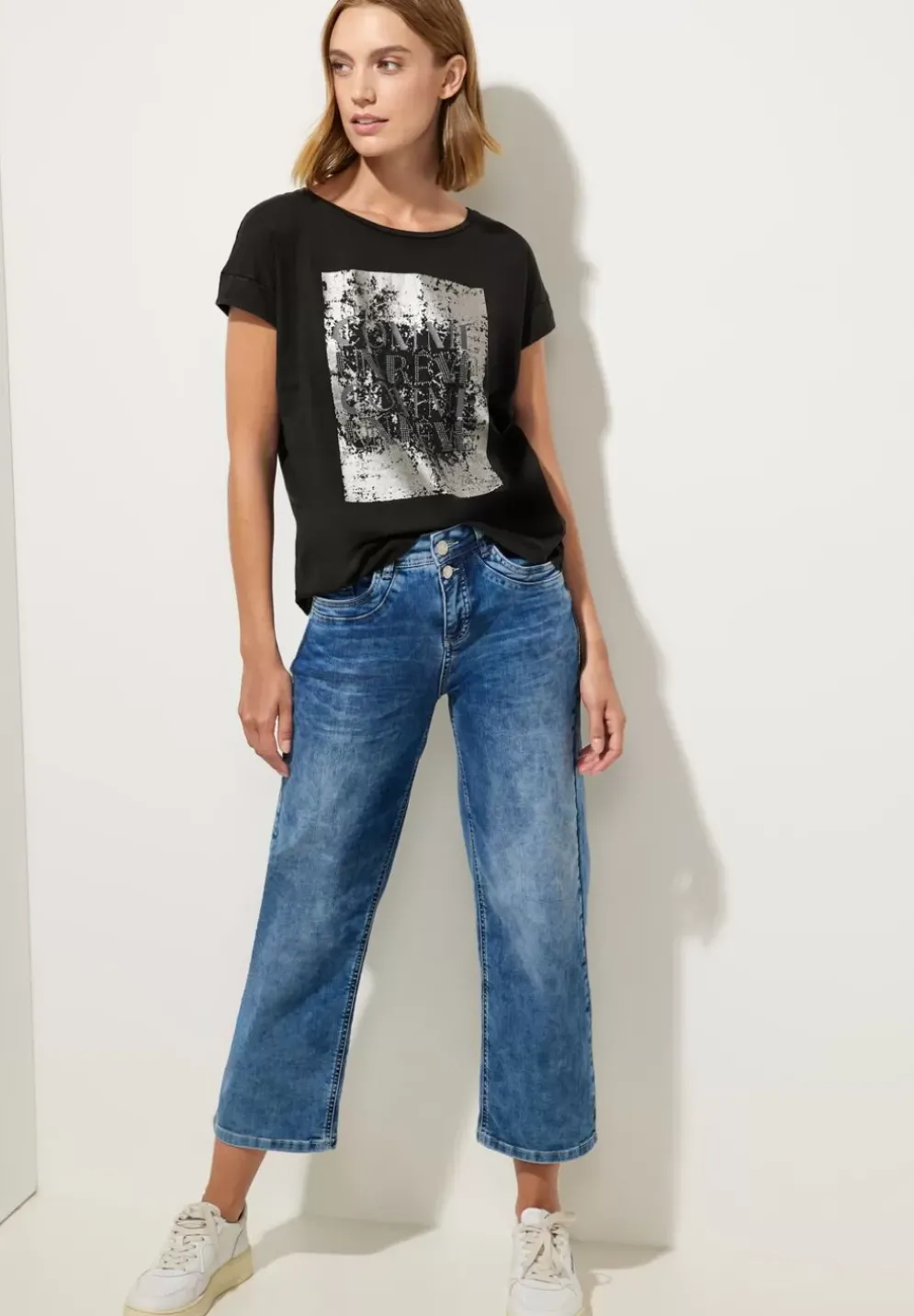 T-Shirt Mit Schimmerwording