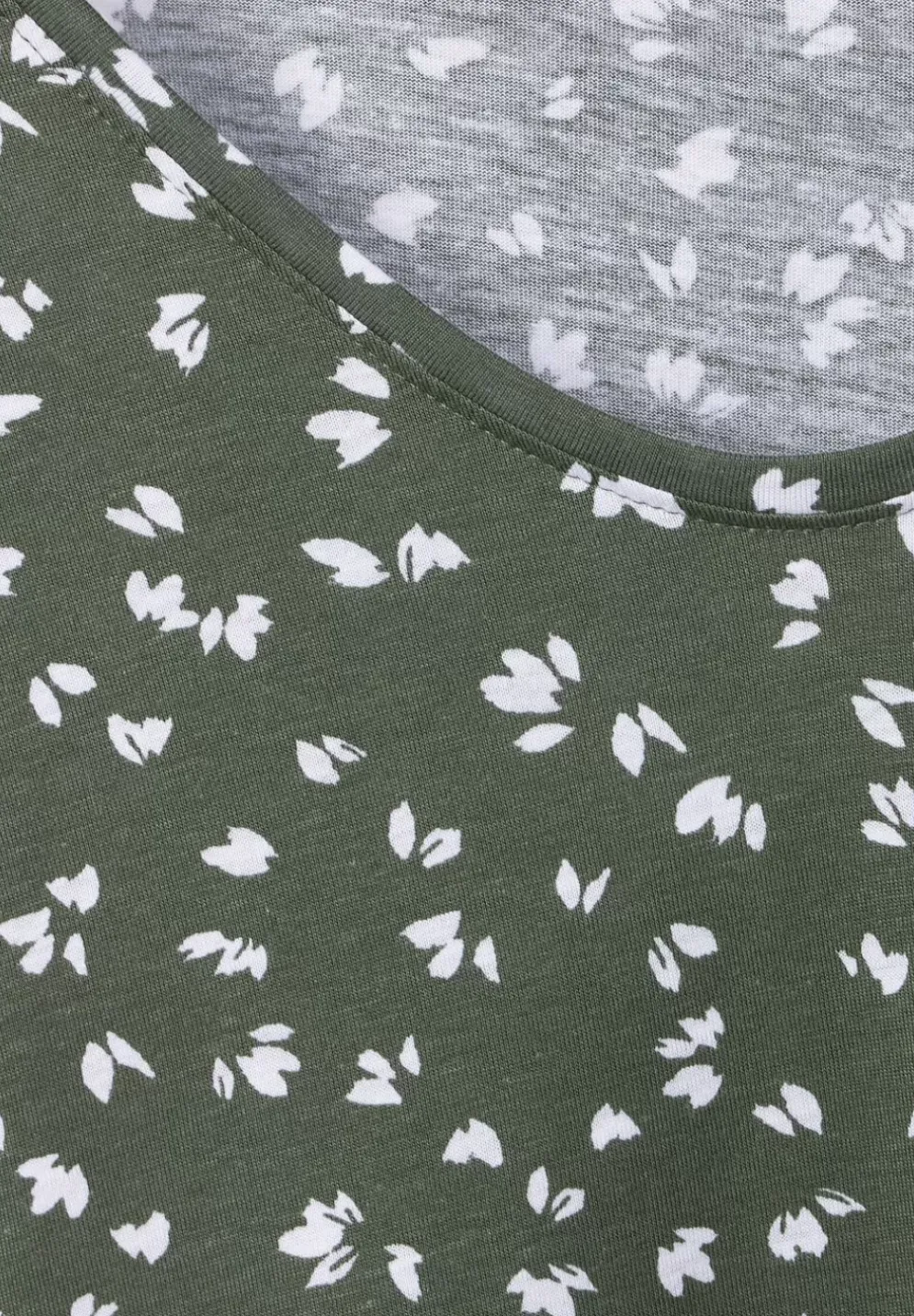 T-Shirt Mit Smokdetails