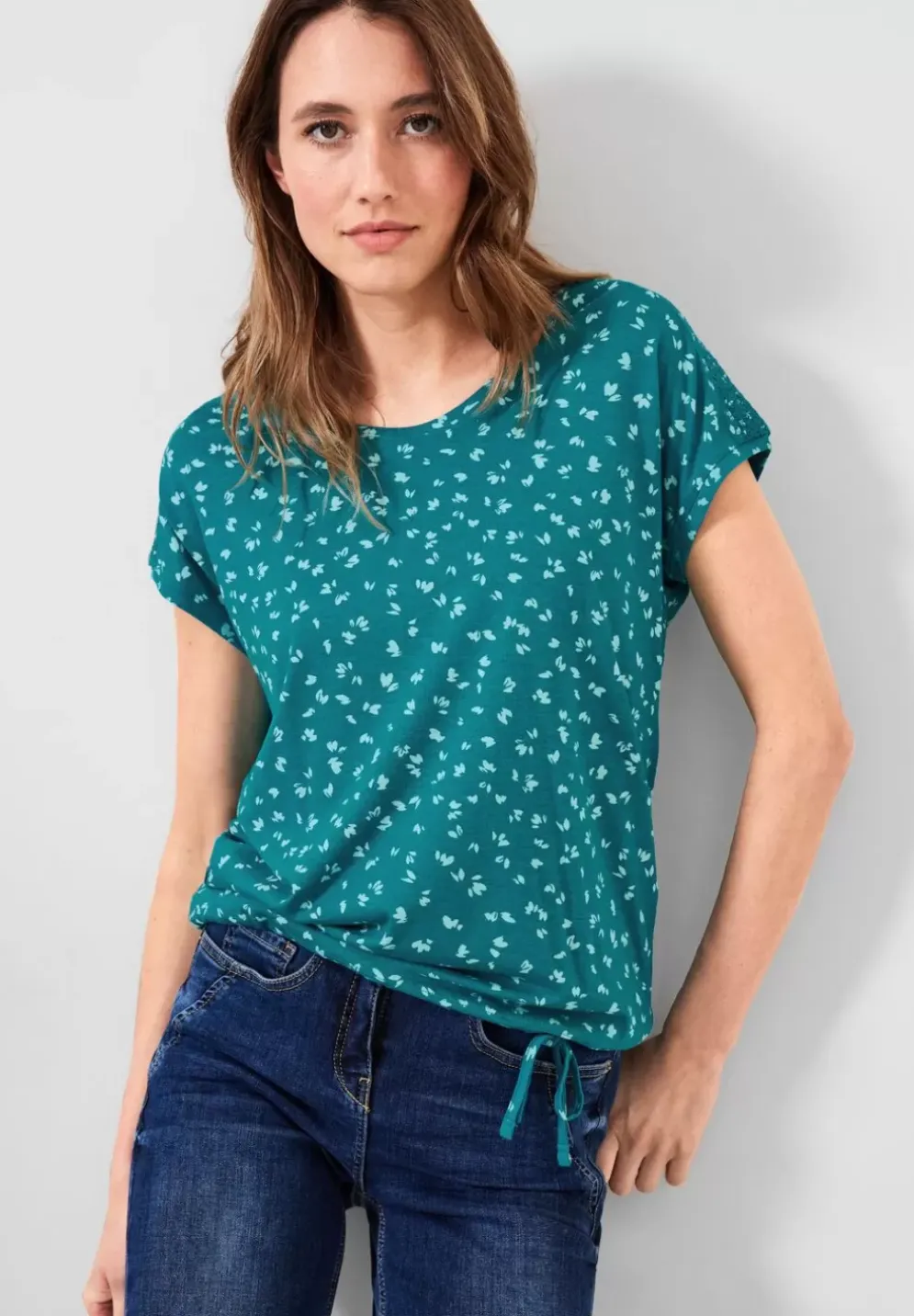 T-Shirt Mit Smokdetails