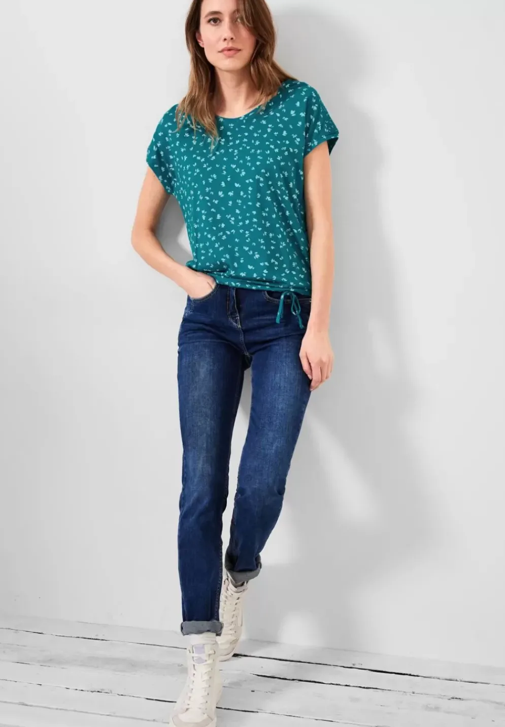 T-Shirt Mit Smokdetails