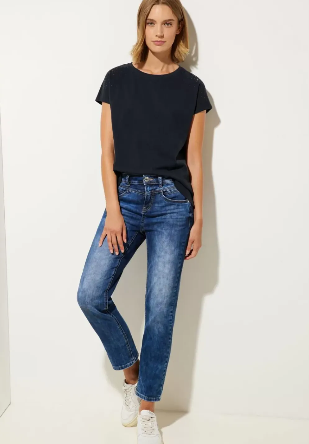 T-Shirt Mit Steinchendetails