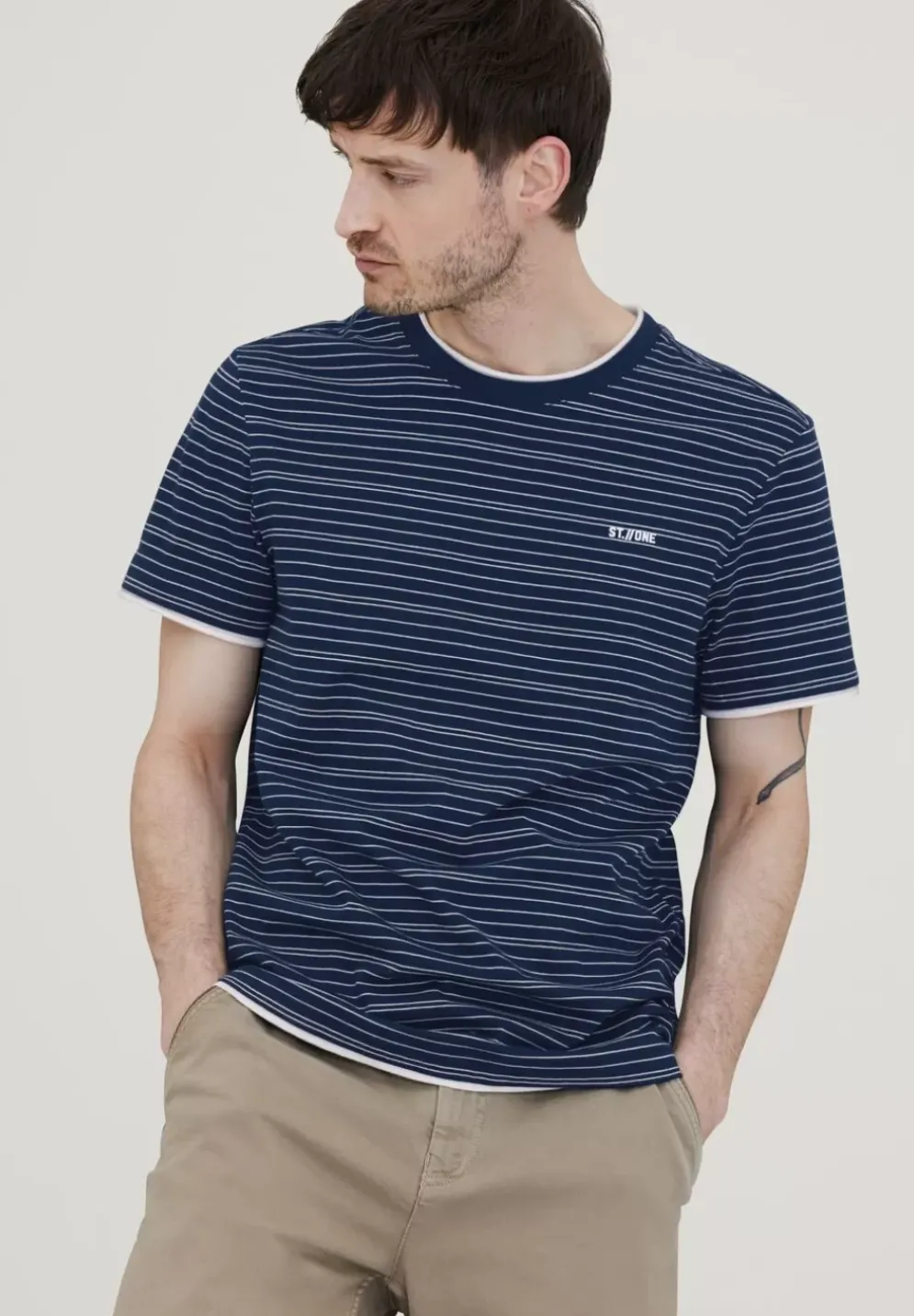 T-Shirt Mit Streifenmuster
