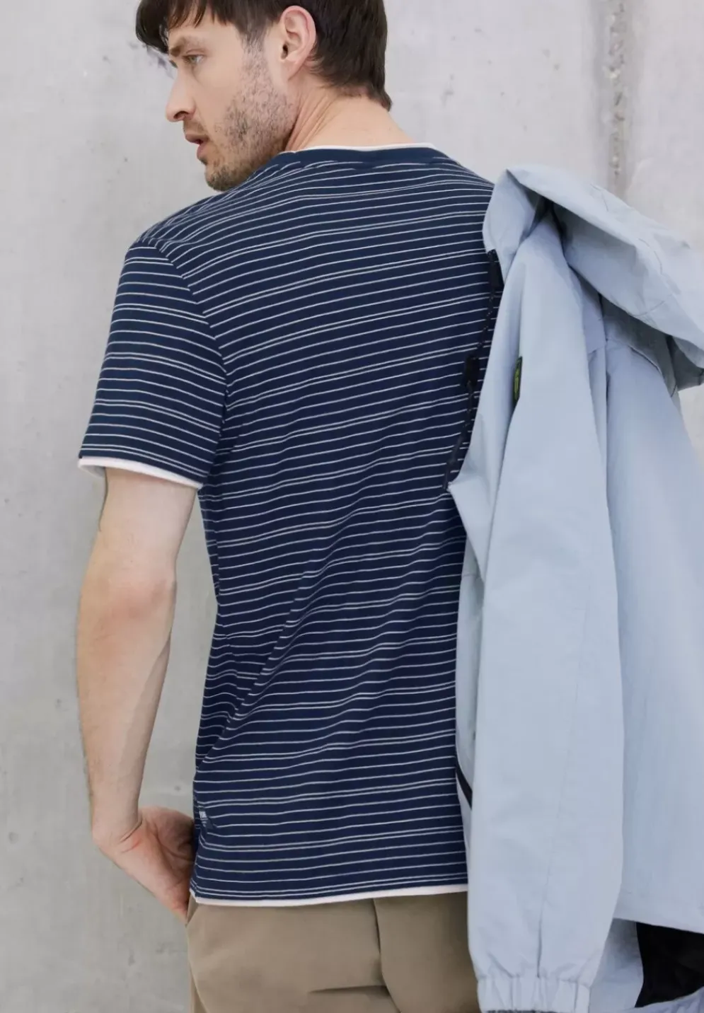 T-Shirt Mit Streifenmuster