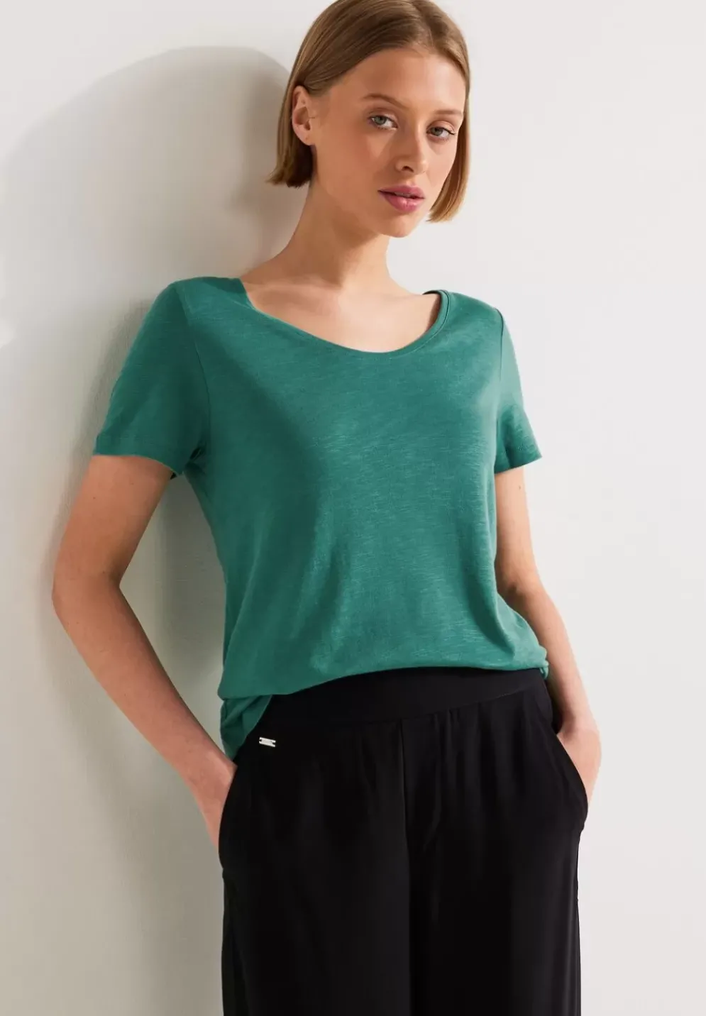 T-Shirt Mit V-Ausschnitt