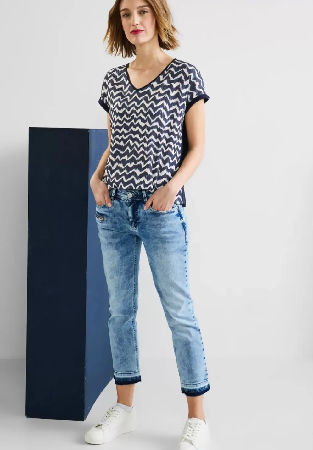 T-Shirt Mit Zick Zack Print