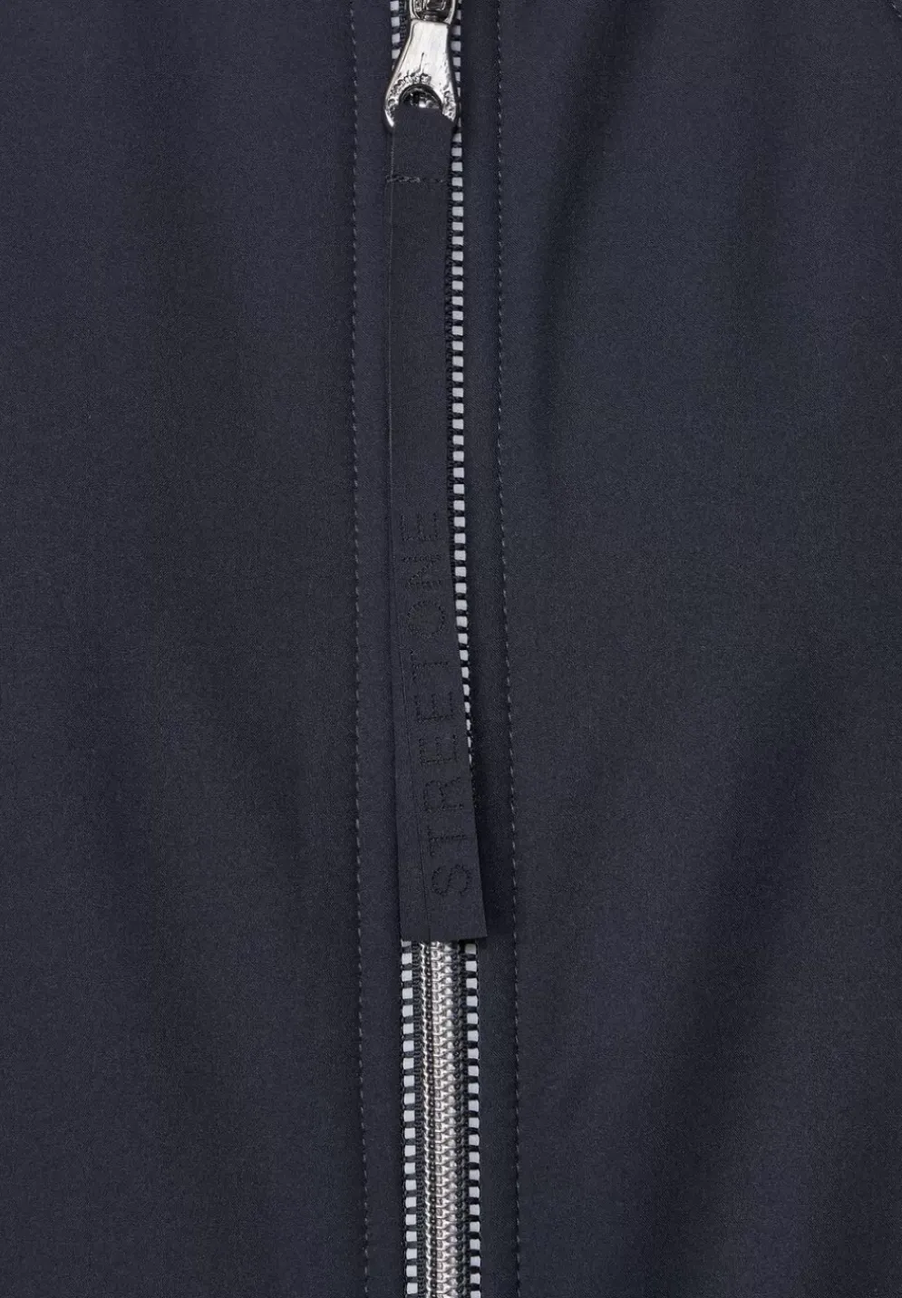 Unifarbene Softshelljacke