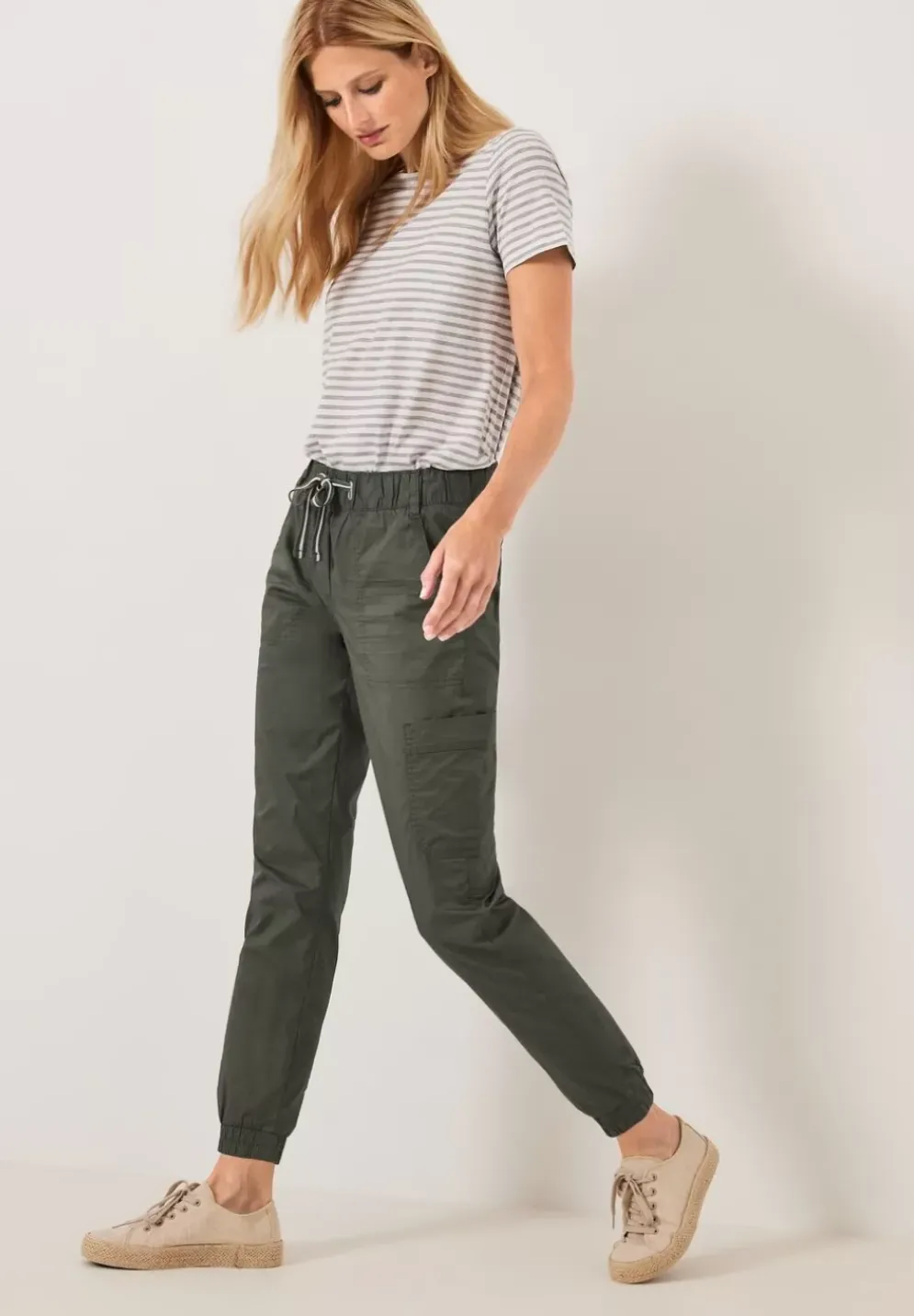 Utility Casual Fit Hose