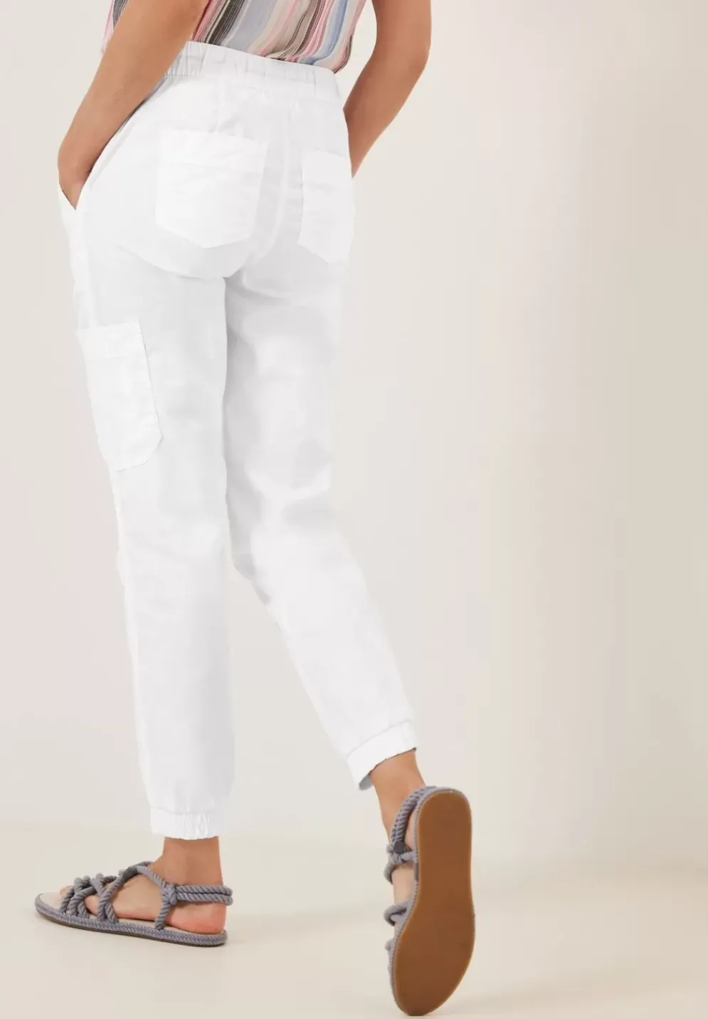 Utility Casual Fit Hose