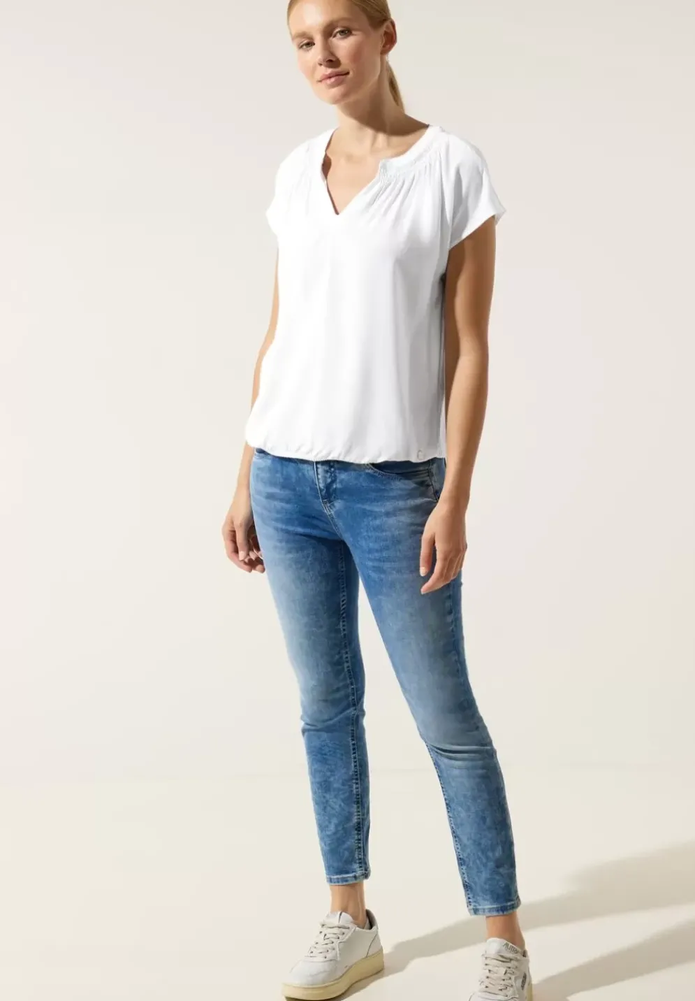 Viskosebluse Mit Elastiksaum
