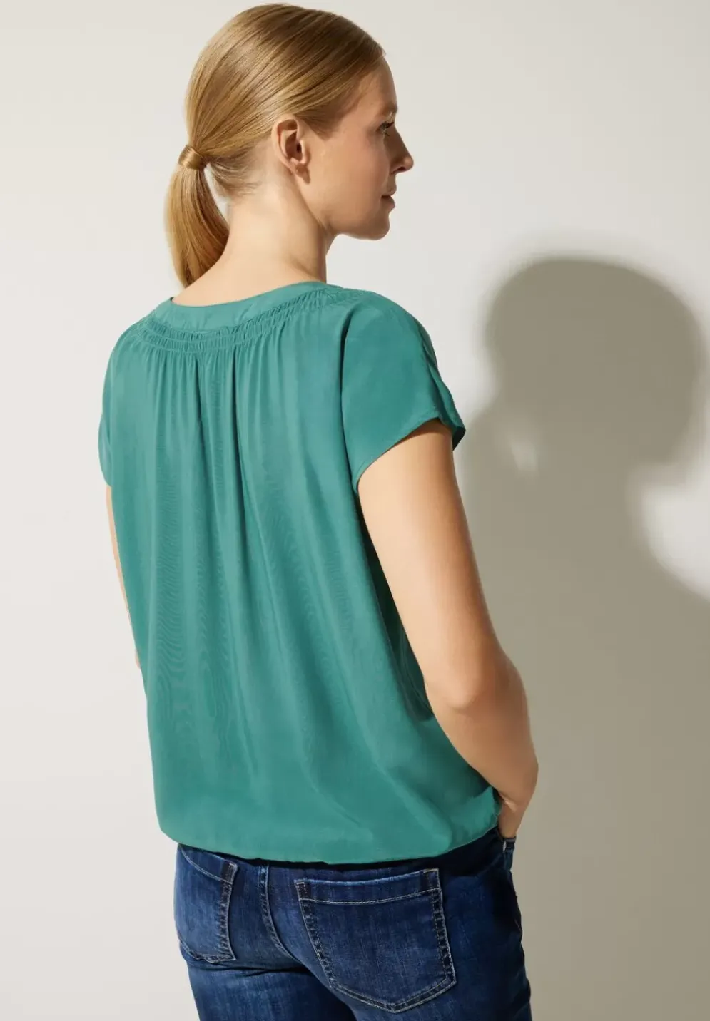 Viskosebluse Mit Elastiksaum