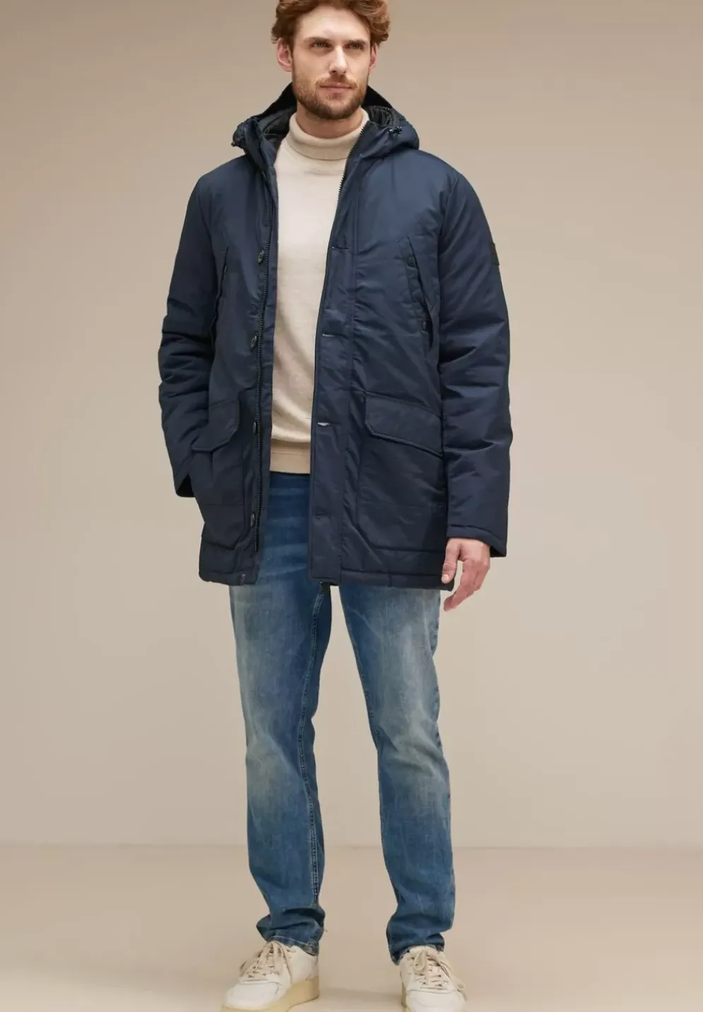 Warmer Parka Mit Kapuze
