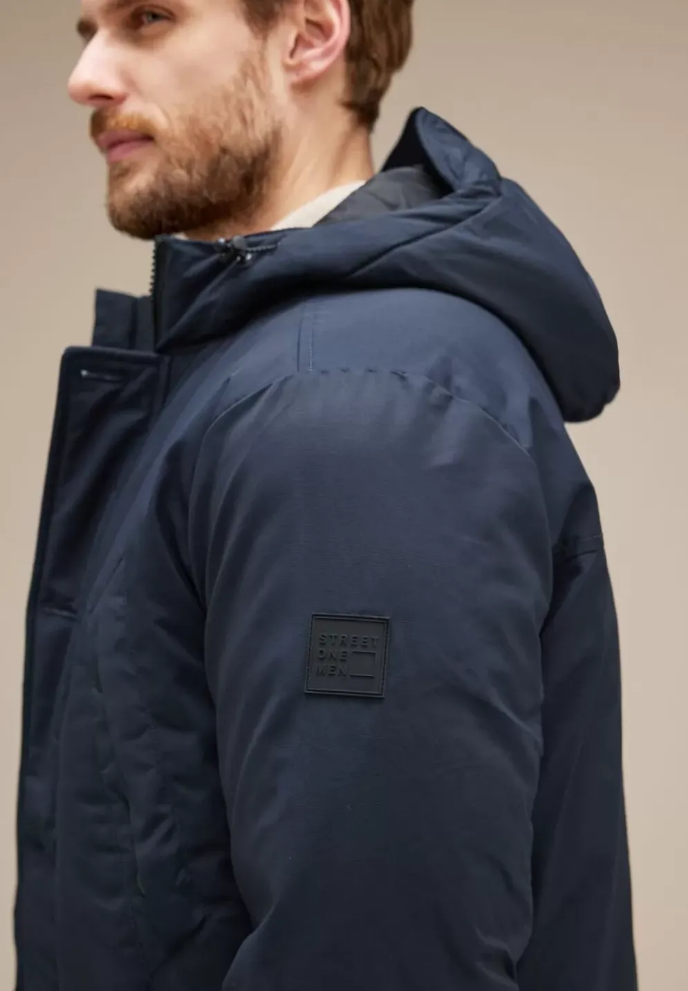 Warmer Parka Mit Kapuze