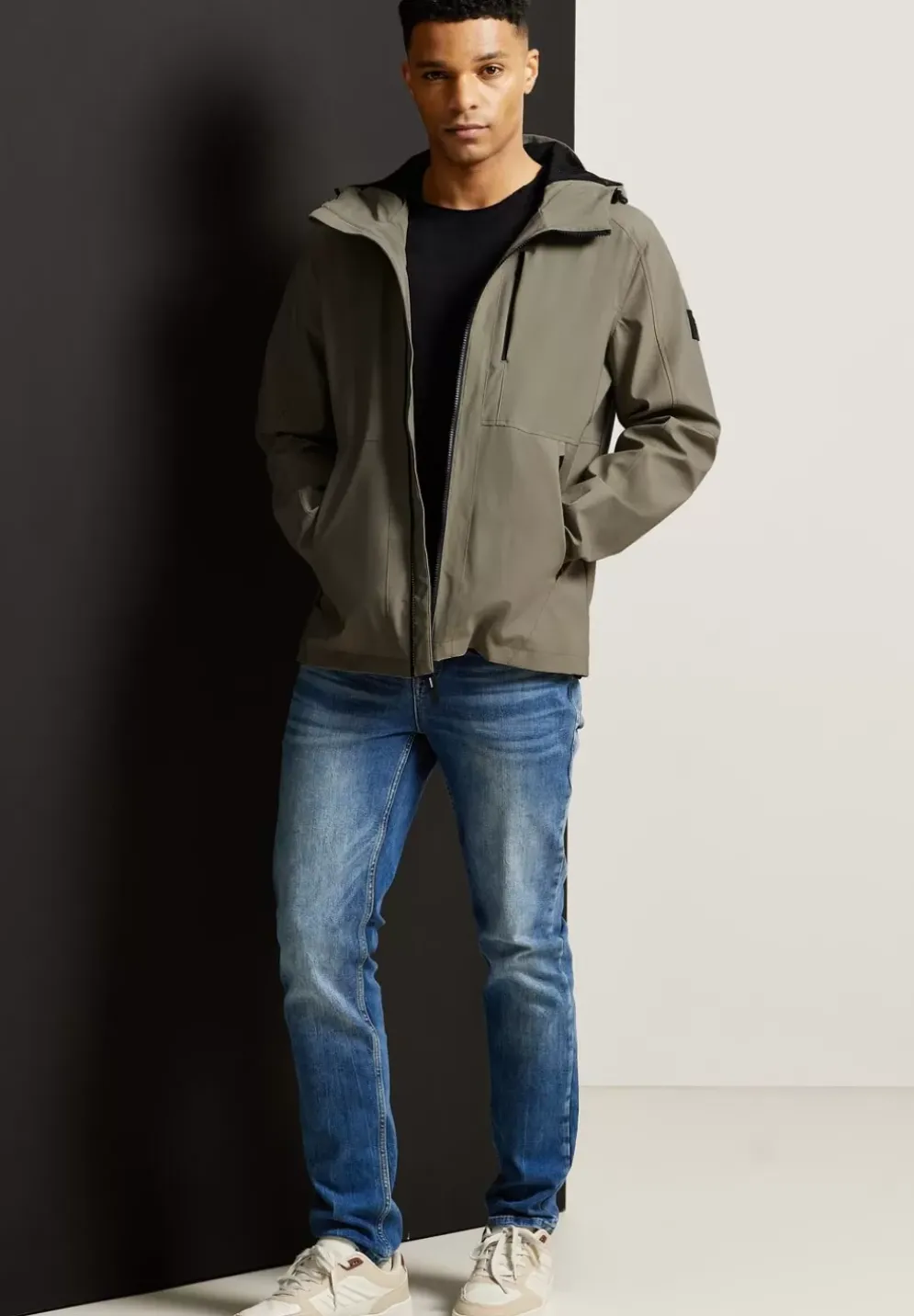 Wasserabweisende Jacke