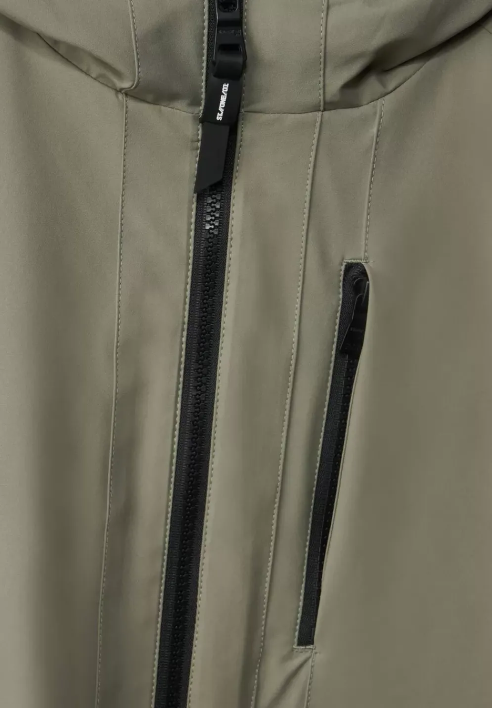 Wasserabweisende Jacke