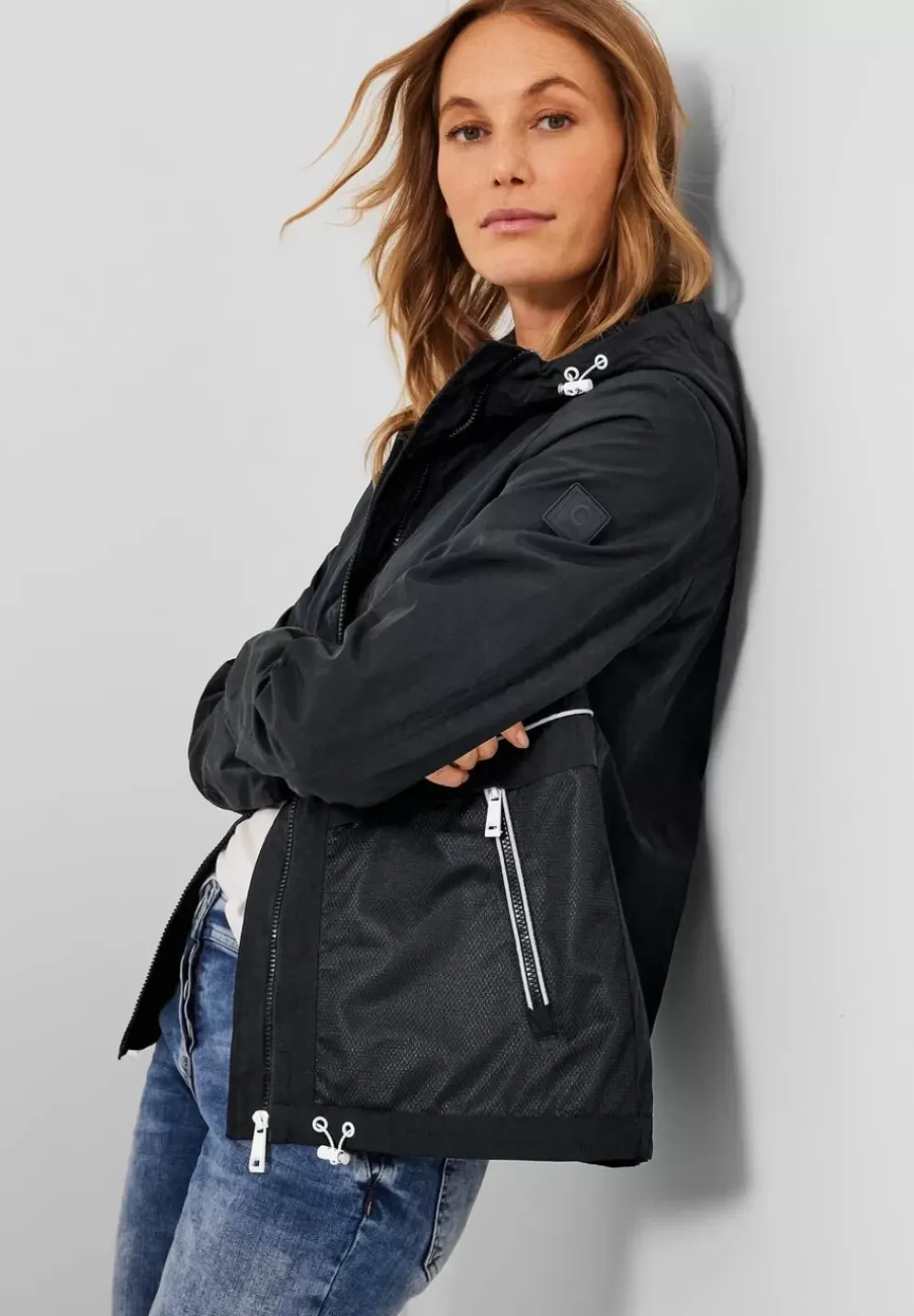 Windbreaker Mit Kapuze